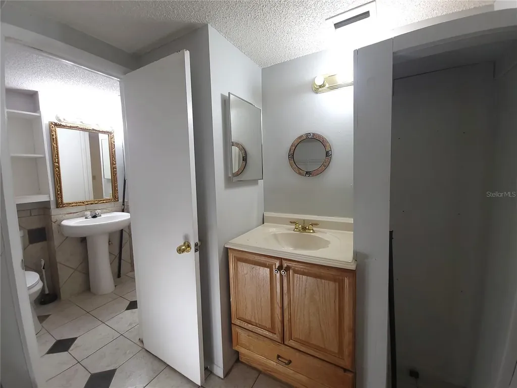 7505 Pitch Pine Circle Tampa FL 33617