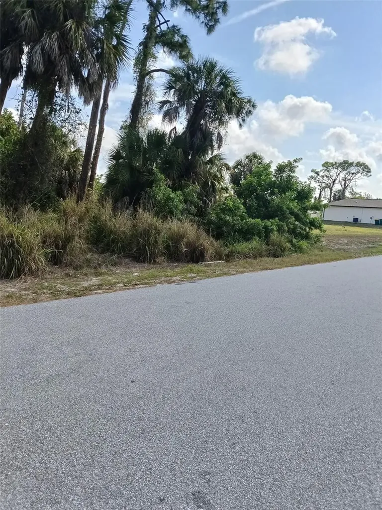 15082 Community Avenue Port Charlotte FL 33953