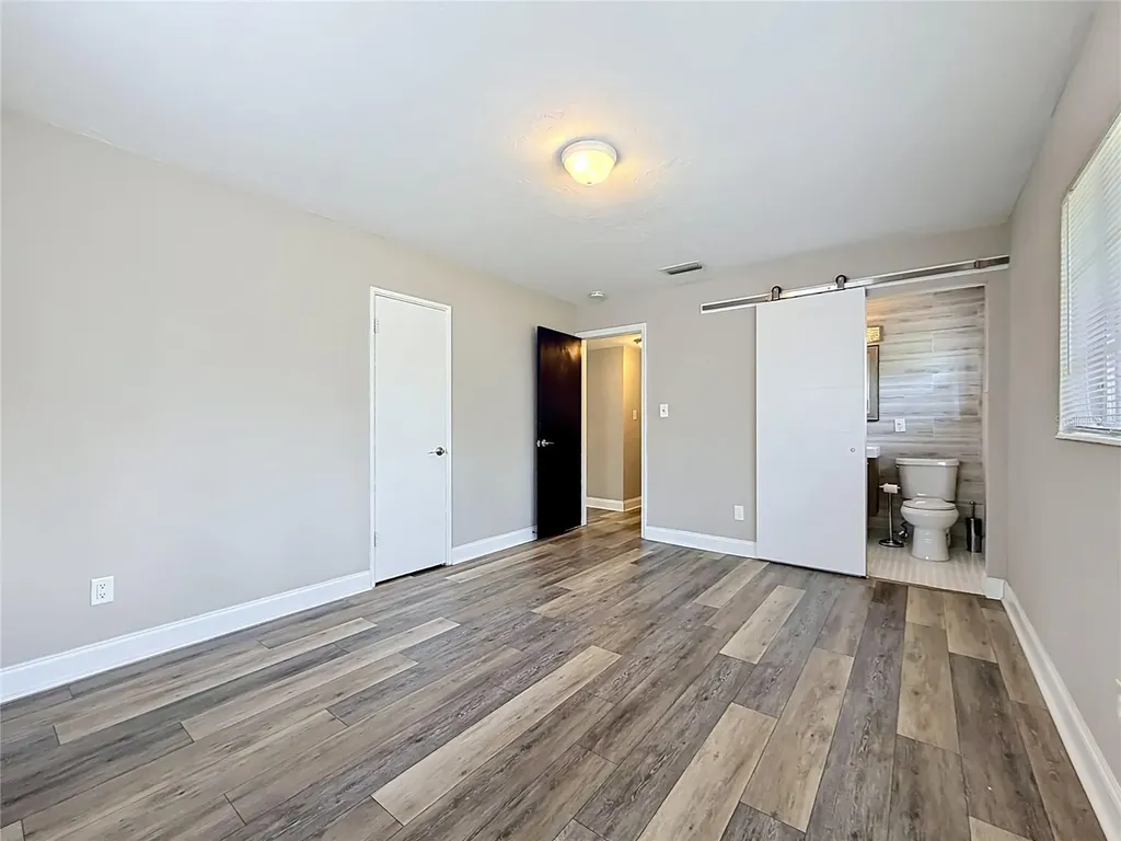 4509 S Hale Avenue Tampa FL 33611