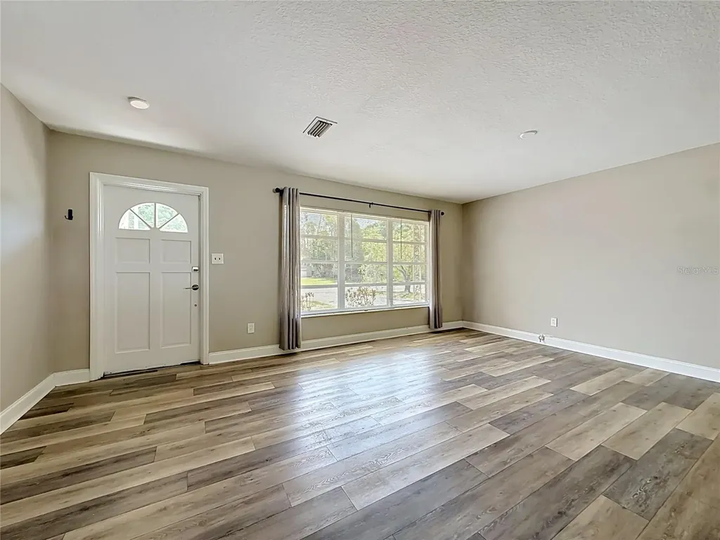 4509 S Hale Avenue Tampa FL 33611