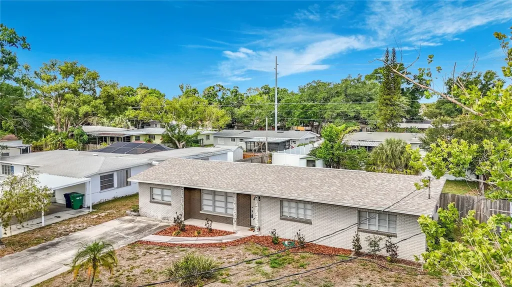 4509 S Hale Avenue Tampa FL 33611