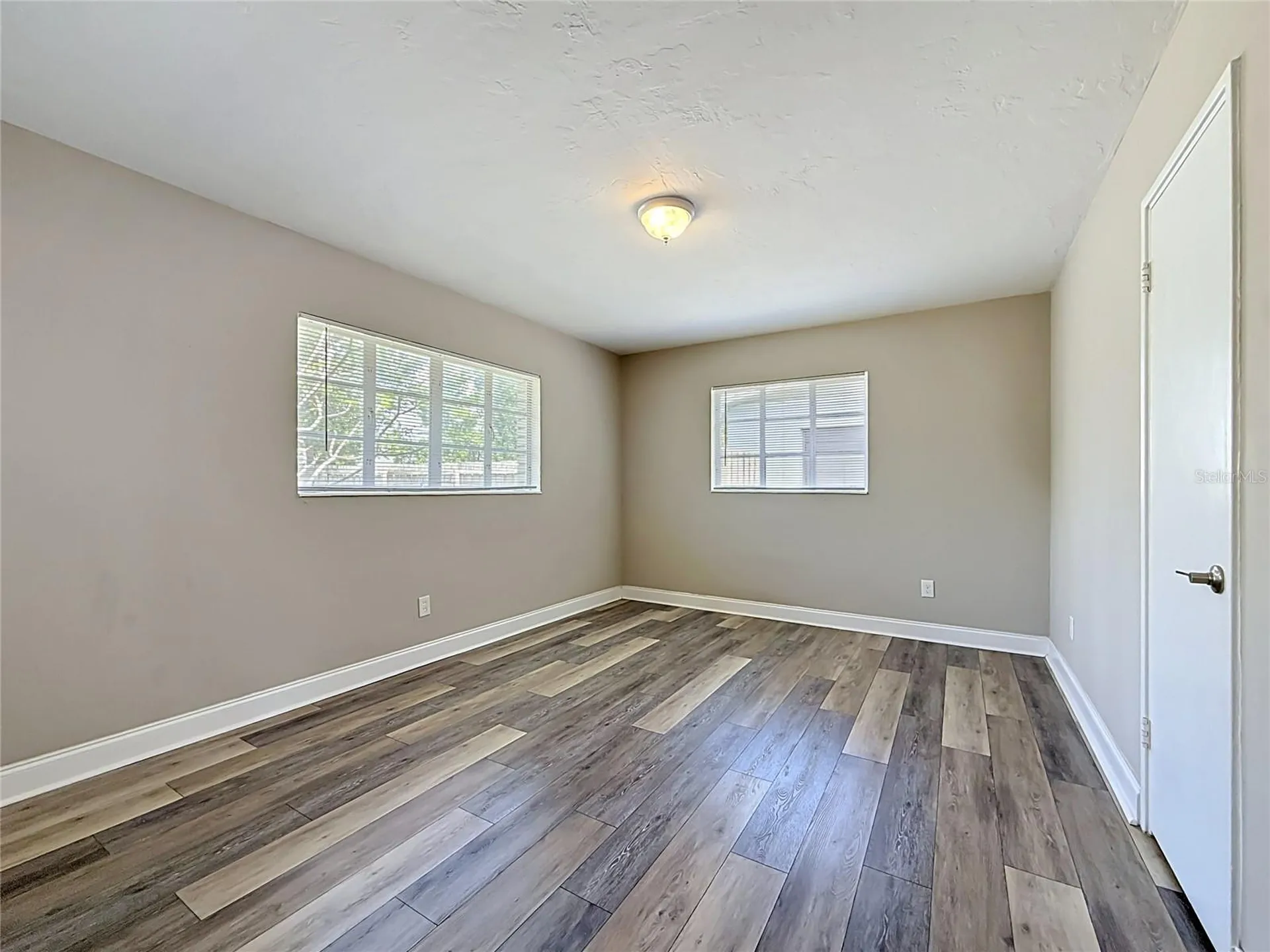 4509 S Hale Avenue Tampa FL 33611