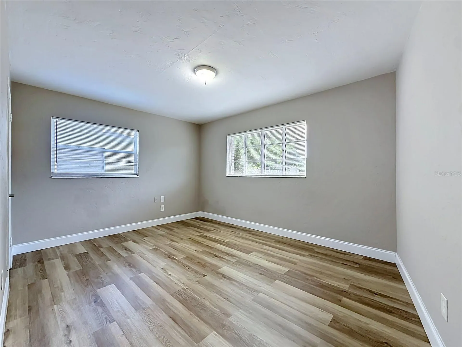 4509 S Hale Avenue Tampa FL 33611