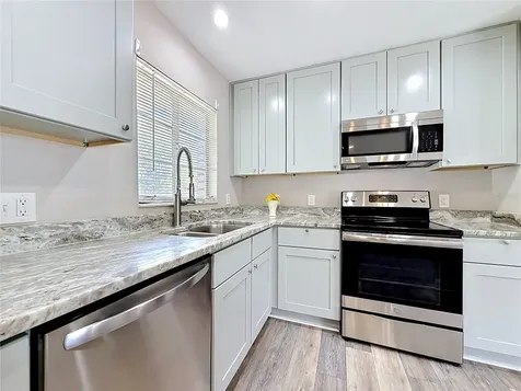 4509 S Hale Avenue Tampa FL 33611