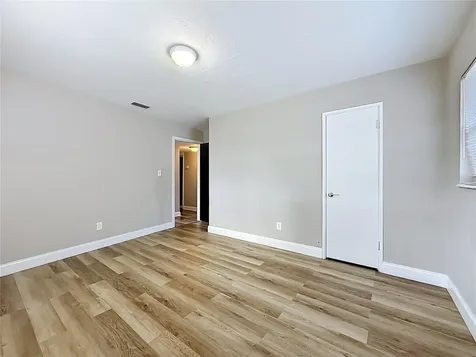 4509 S Hale Avenue Tampa FL 33611