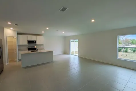 2838 Pennachio Drive Lake Wales FL 33853