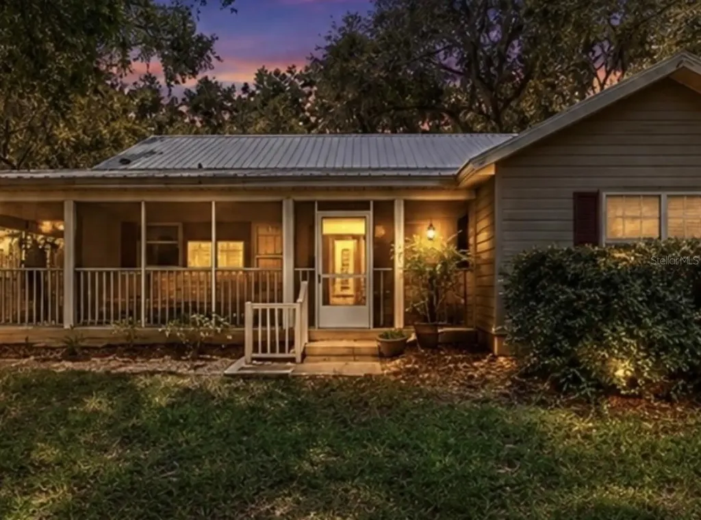1153 Cr 722 Webster FL 33597