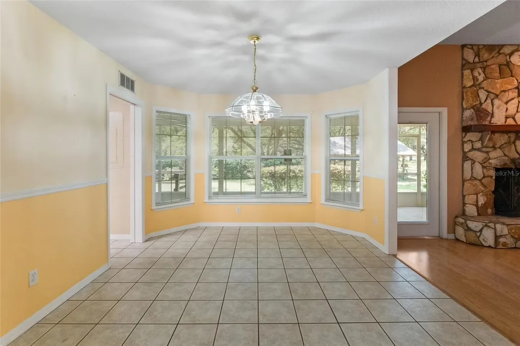 1153 Cr 722 Webster FL 33597