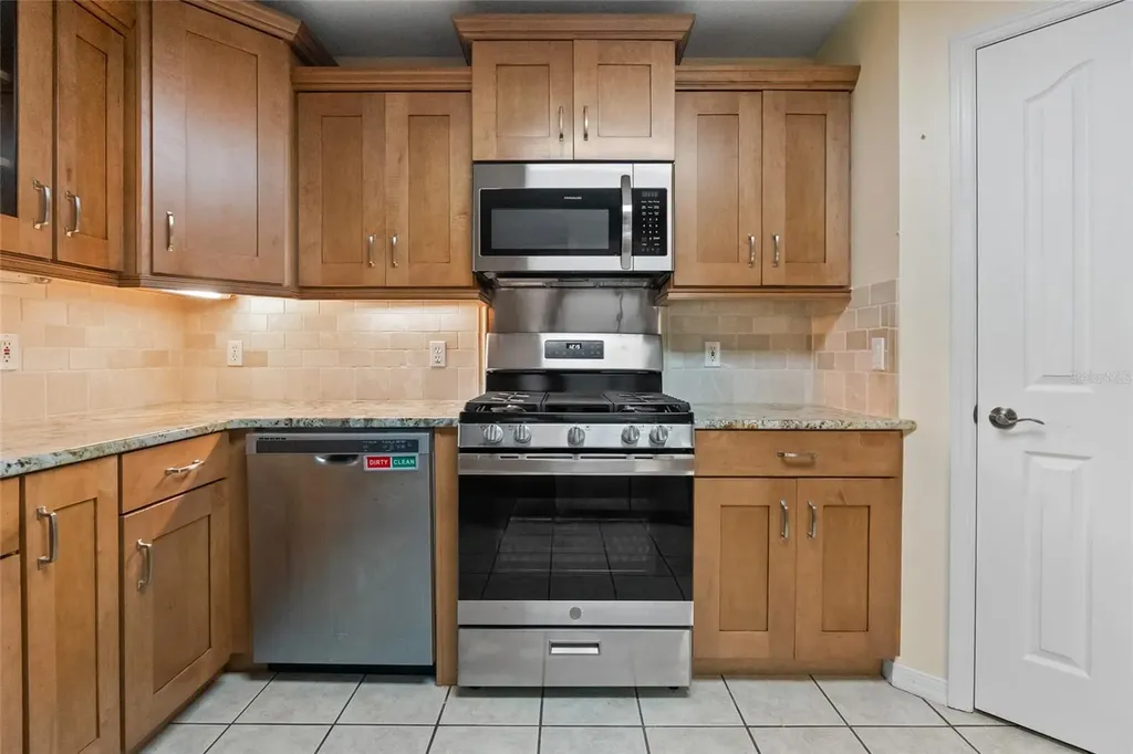 1153 Cr 722 Webster FL 33597