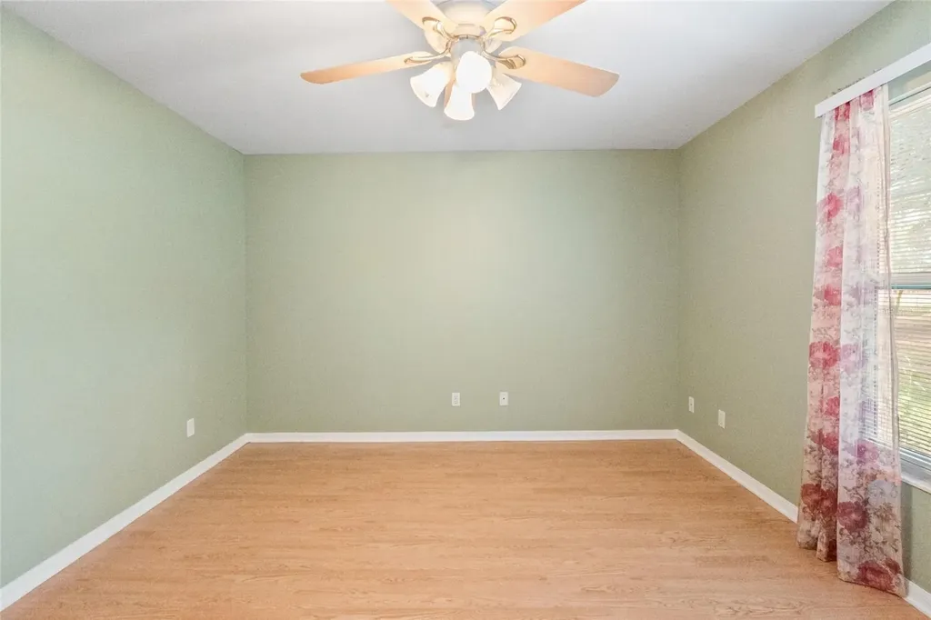 1153 Cr 722 Webster FL 33597