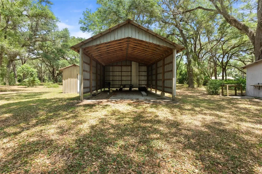 1153 Cr 722 Webster FL 33597