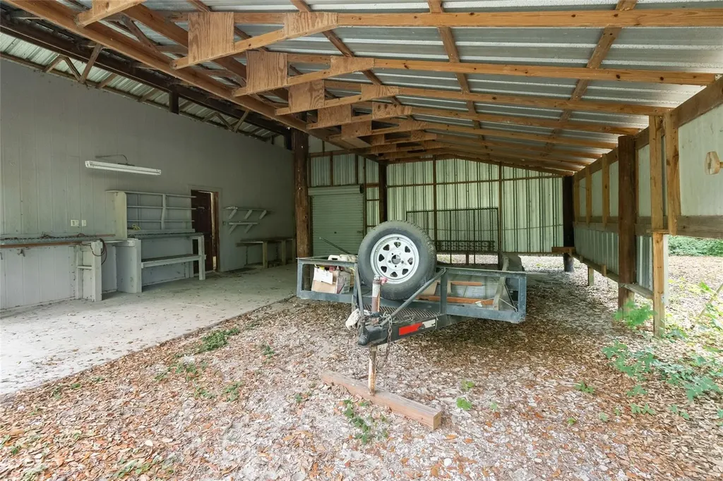 1153 Cr 722 Webster FL 33597