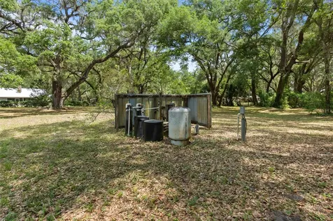 1153 Cr 722 Webster FL 33597