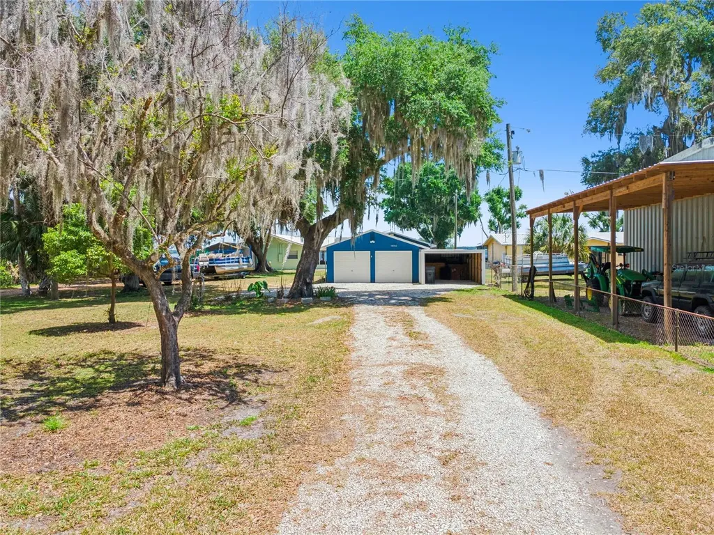 10742 W Beach Parkway Lake Wales FL 33898