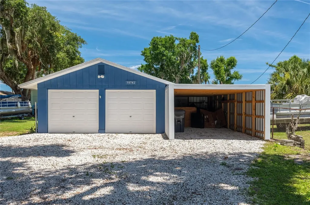 10742 W Beach Parkway Lake Wales FL 33898
