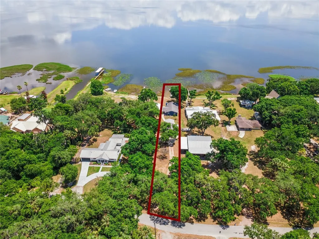 10742 W Beach Parkway Lake Wales FL 33898