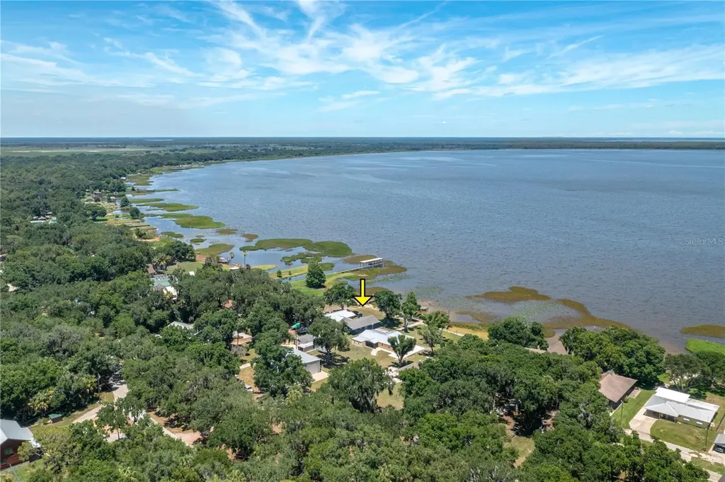 10742 W Beach Parkway Lake Wales FL 33898