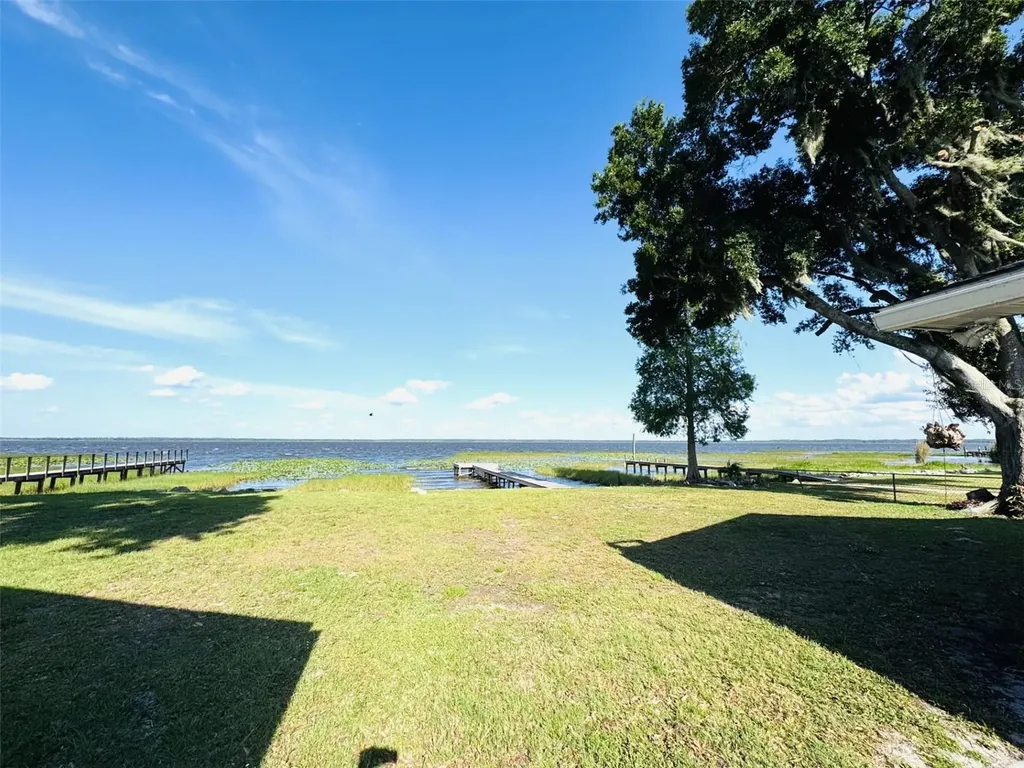 10742 W Beach Parkway Lake Wales FL 33898
