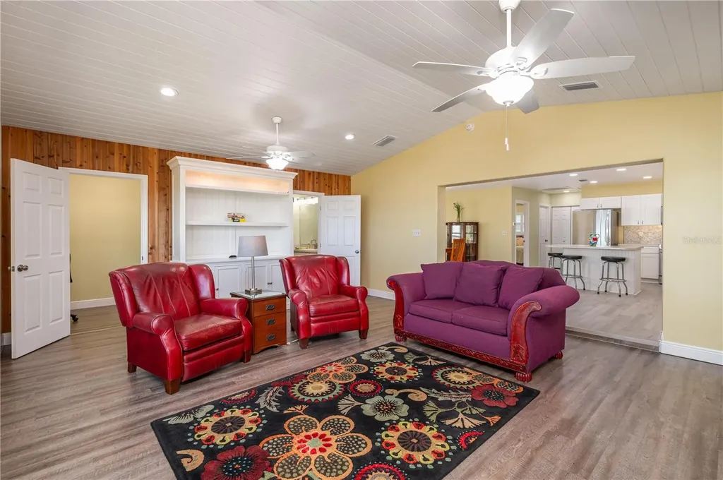 10742 W Beach Parkway Lake Wales FL 33898