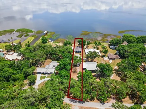 10742 W Beach Parkway Lake Wales FL 33898
