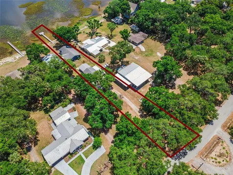 10742 W Beach Parkway Lake Wales FL 33898