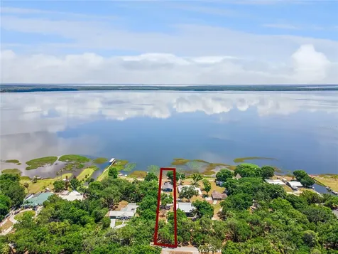 10742 W Beach Parkway Lake Wales FL 33898