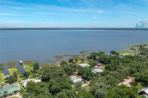 10742 W Beach Parkway Lake Wales FL 33898