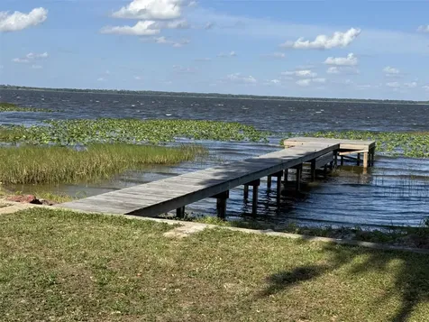 10742 W Beach Parkway Lake Wales FL 33898