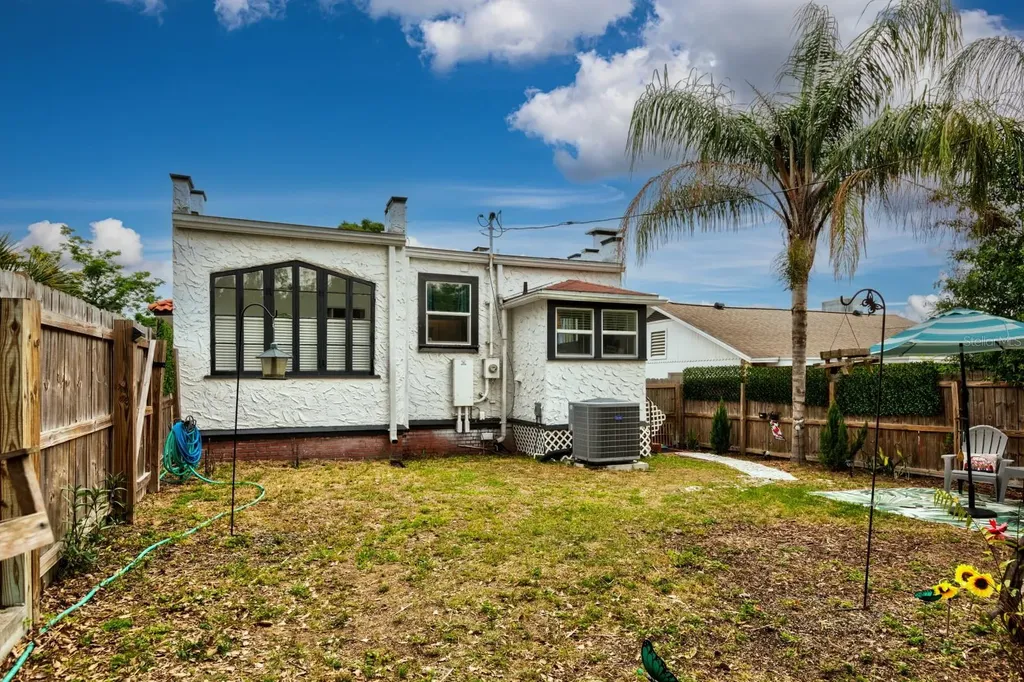 430 Osceola Avenue Eustis FL 32726