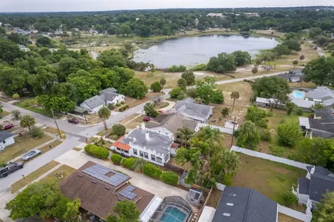 430 Osceola Avenue Eustis FL 32726