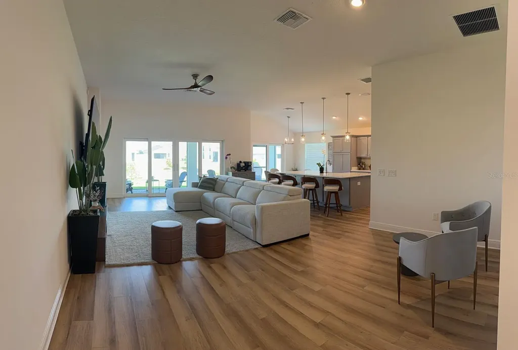 2655 Cleveland Place Middleton FL 34762