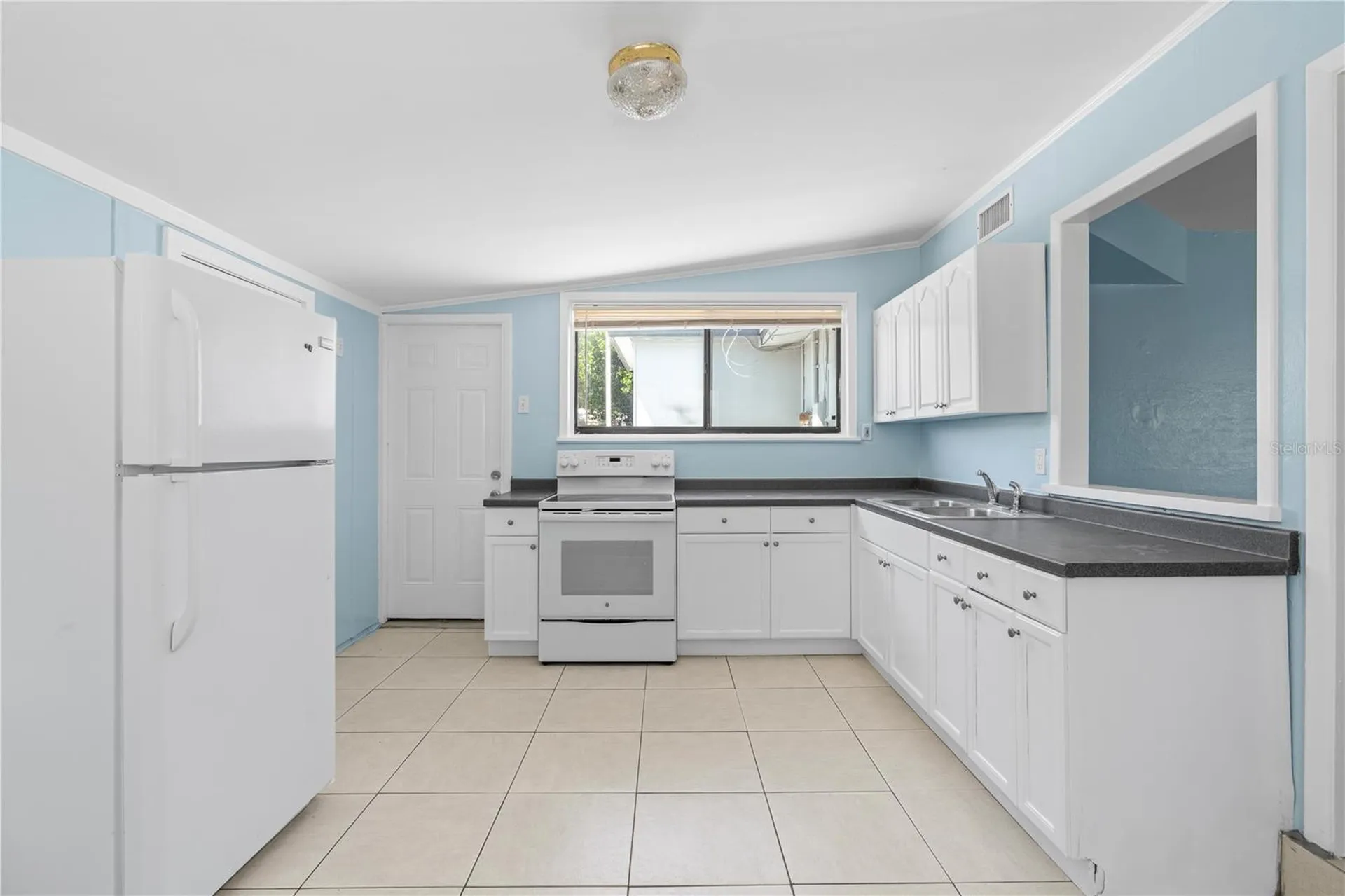 3711 W Leila Avenue Tampa FL 33611