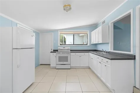 3711 W Leila Avenue Tampa FL 33611