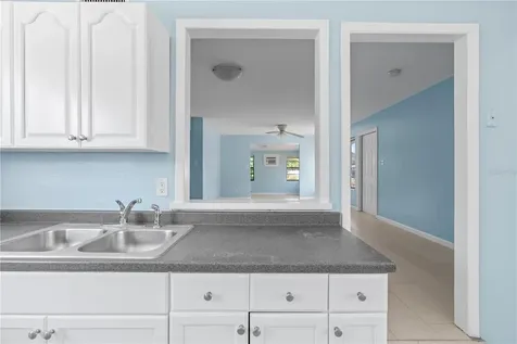 3711 W Leila Avenue Tampa FL 33611