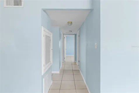 3711 W Leila Avenue Tampa FL 33611