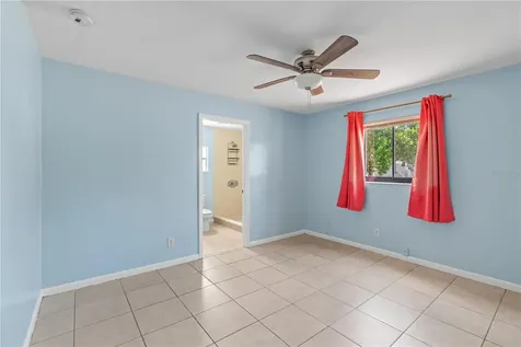 3711 W Leila Avenue Tampa FL 33611