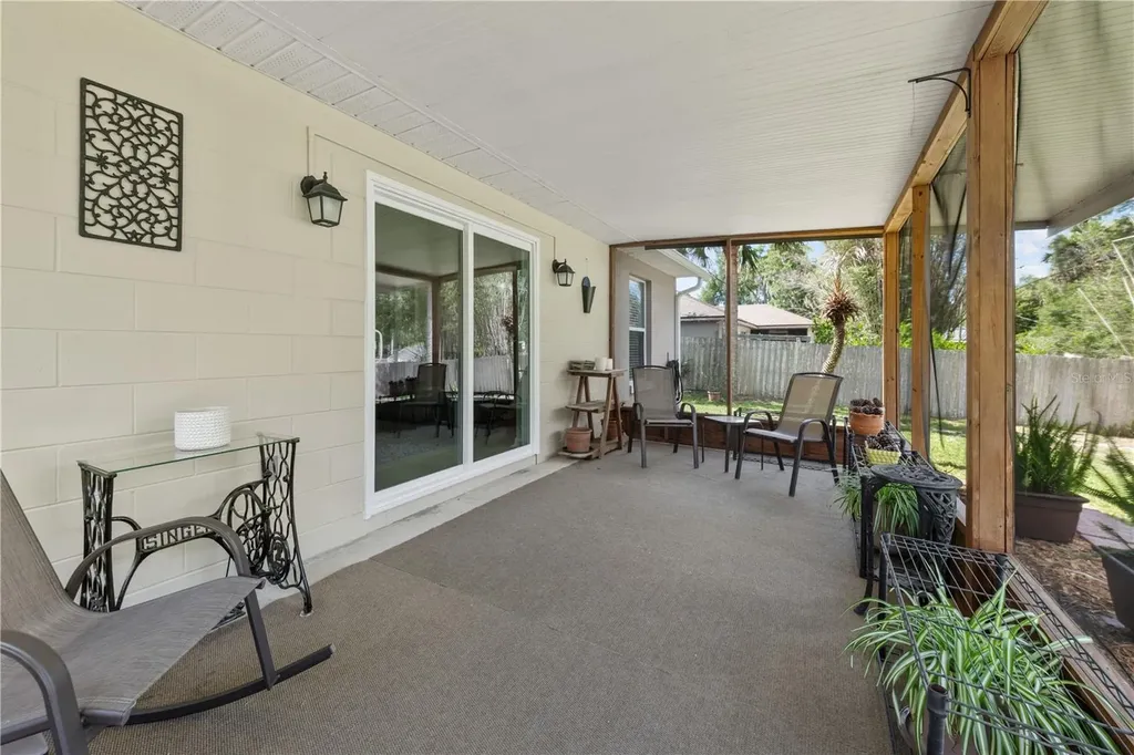 215 Sparkman Orange City FL 32763