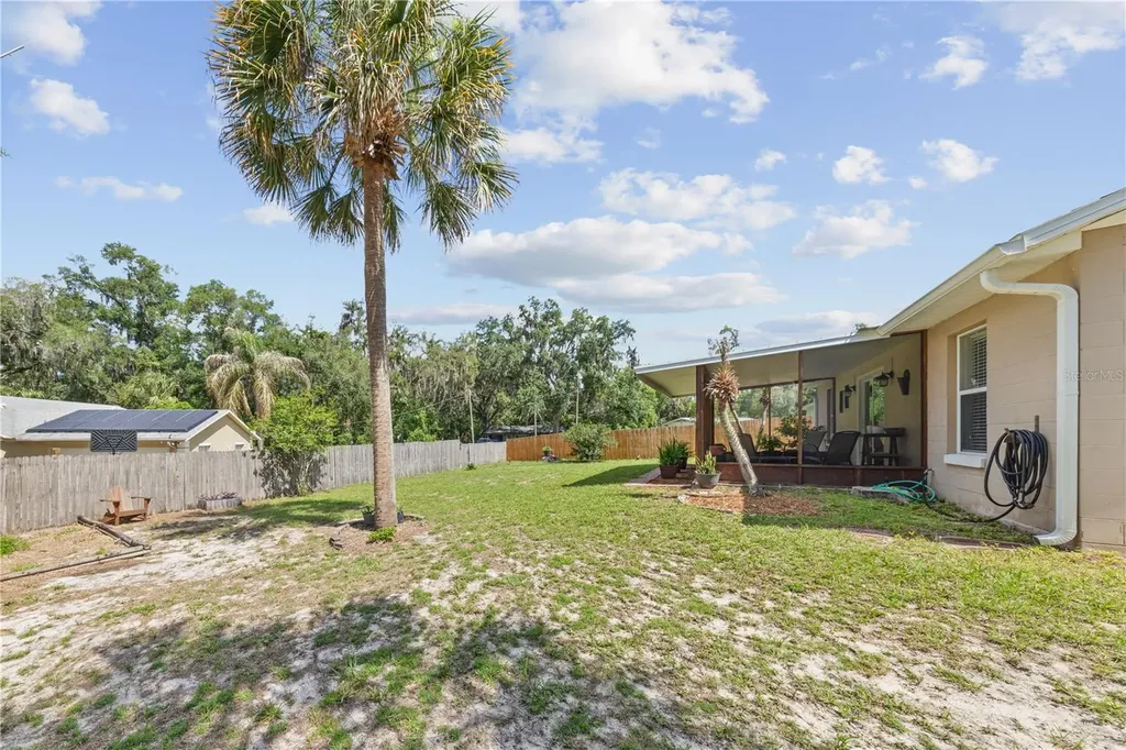 215 Sparkman Orange City FL 32763
