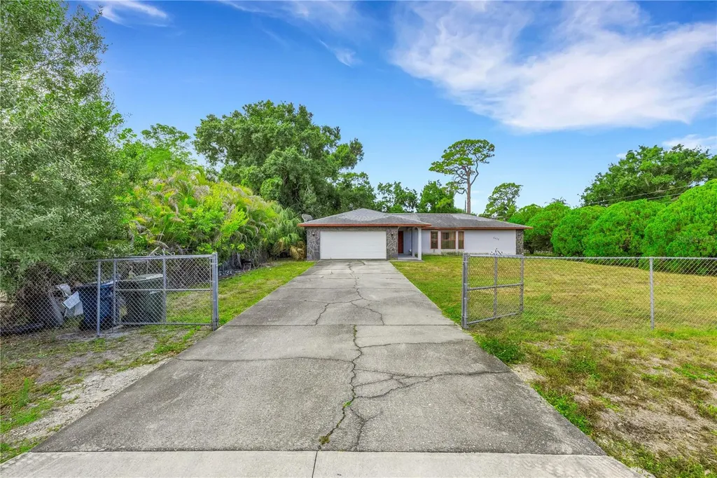 2472 21st Street Sarasota FL 34234