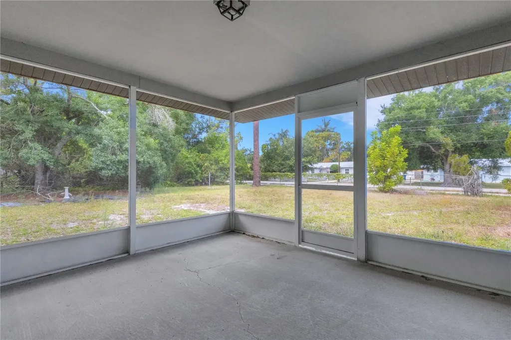 2472 21st Street Sarasota FL 34234