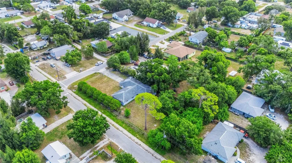2472 21st Street Sarasota FL 34234