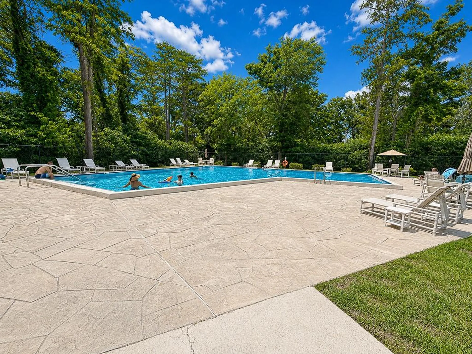 2588 Forest Run Court Clearwater FL 33761