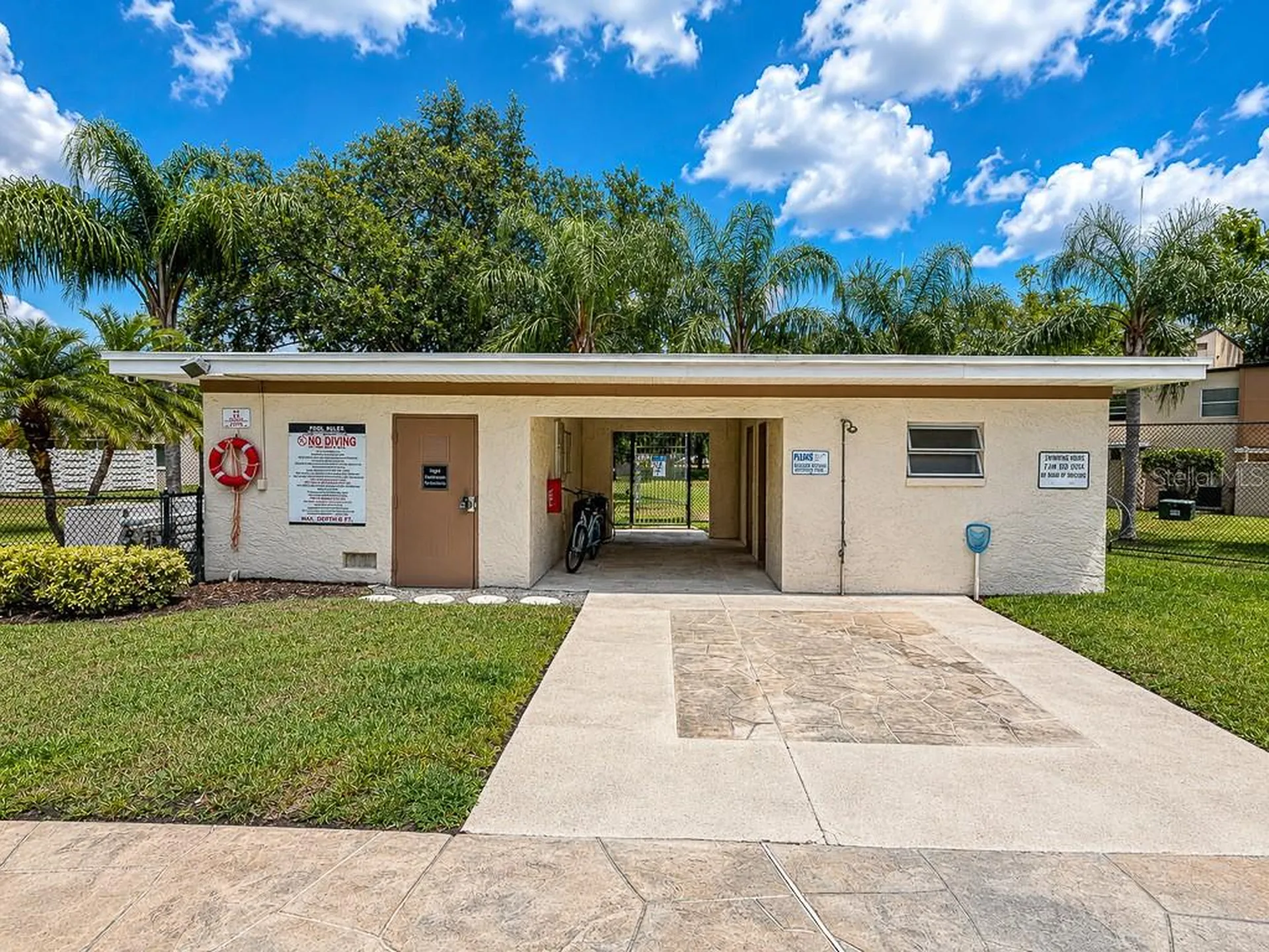 2588 Forest Run Court Clearwater FL 33761