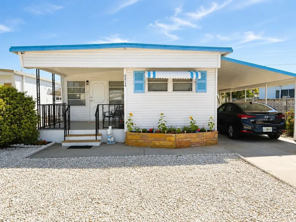 6916 Marlin Lane Bradenton FL 34207