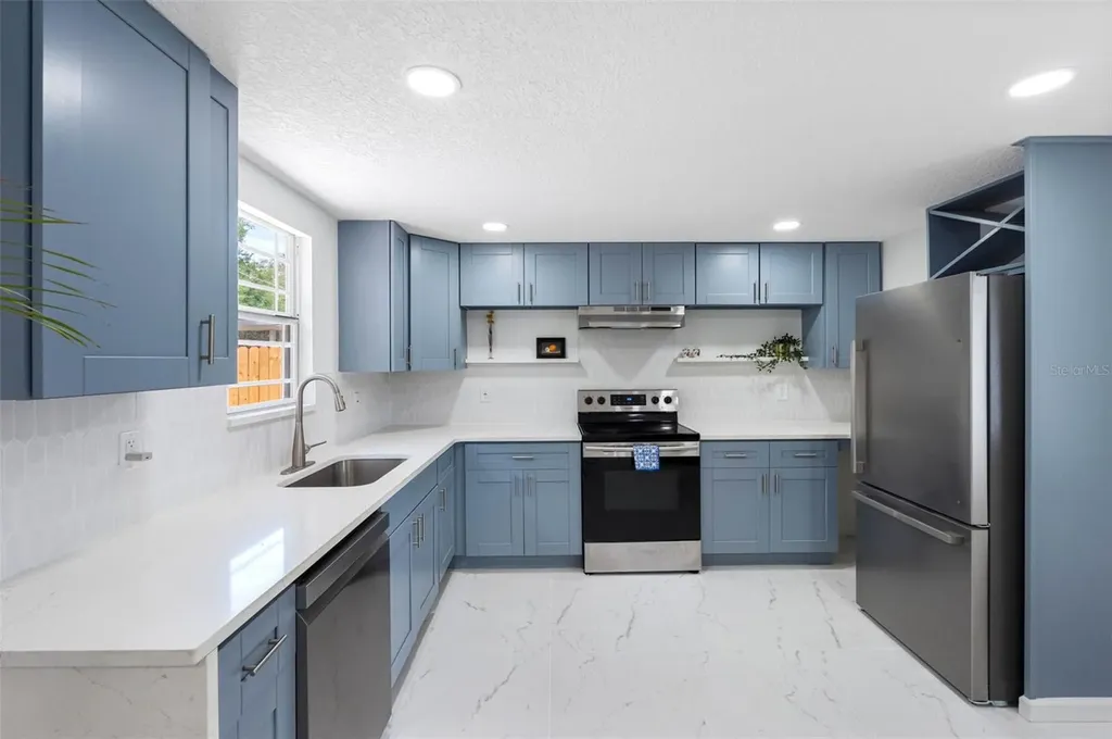 1208 E Chilkoot Avenue Tampa FL 33612