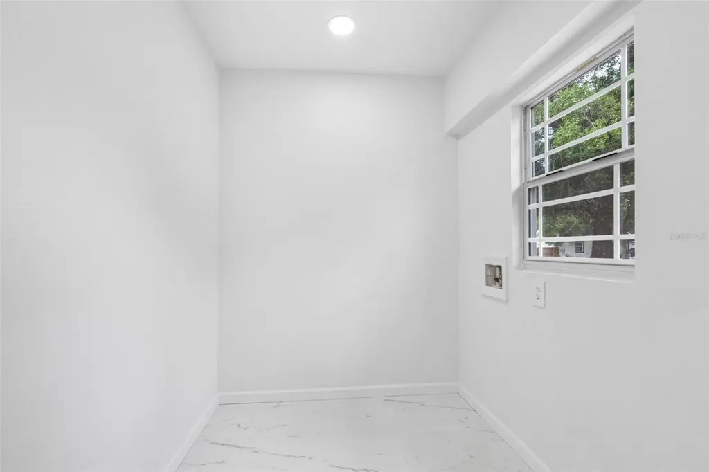 1208 E Chilkoot Avenue Tampa FL 33612