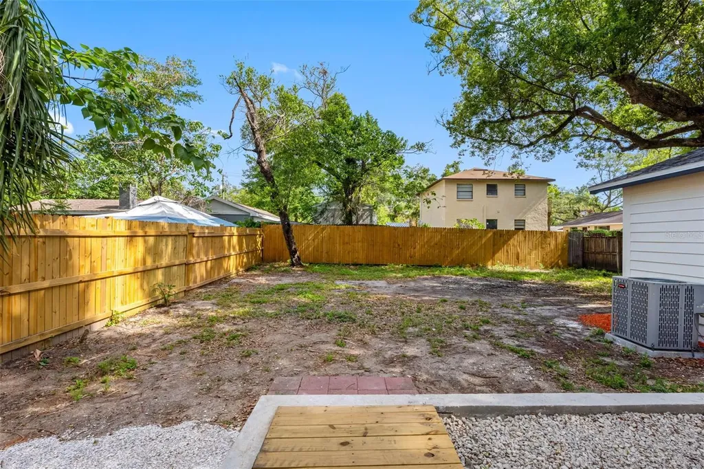 1208 E Chilkoot Avenue Tampa FL 33612