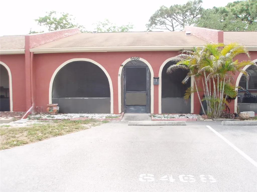 6468 Bonnie Bay Circle N Pinellas Park FL 33781