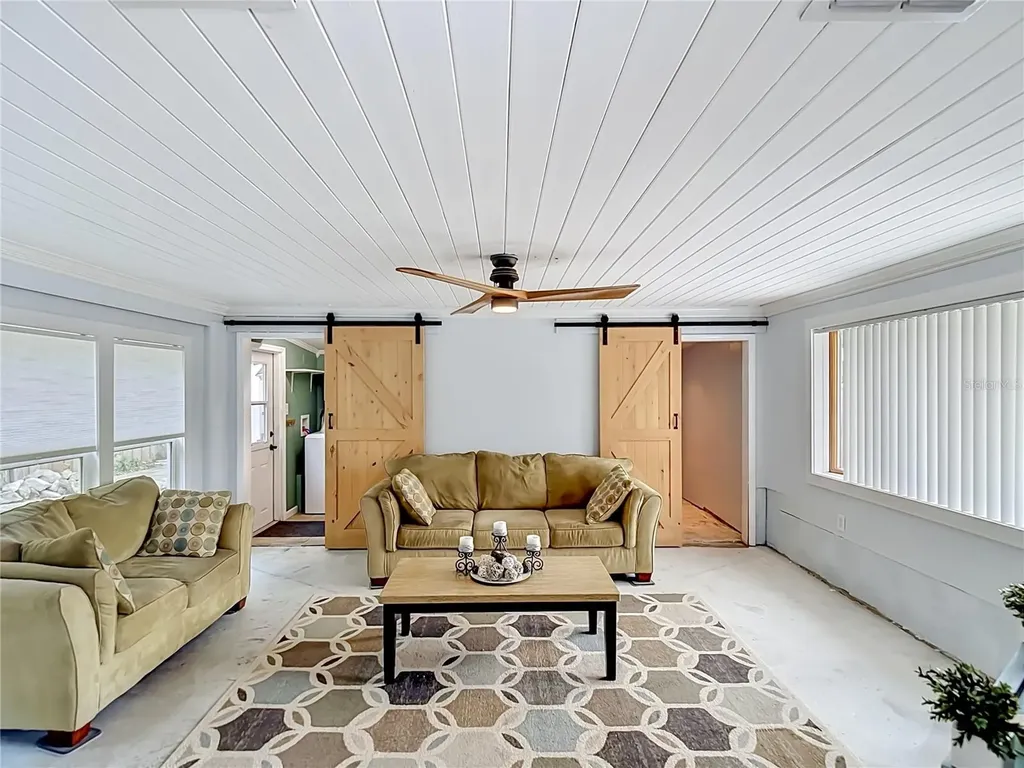 38703 9th Avenue Zephyrhills FL 33542
