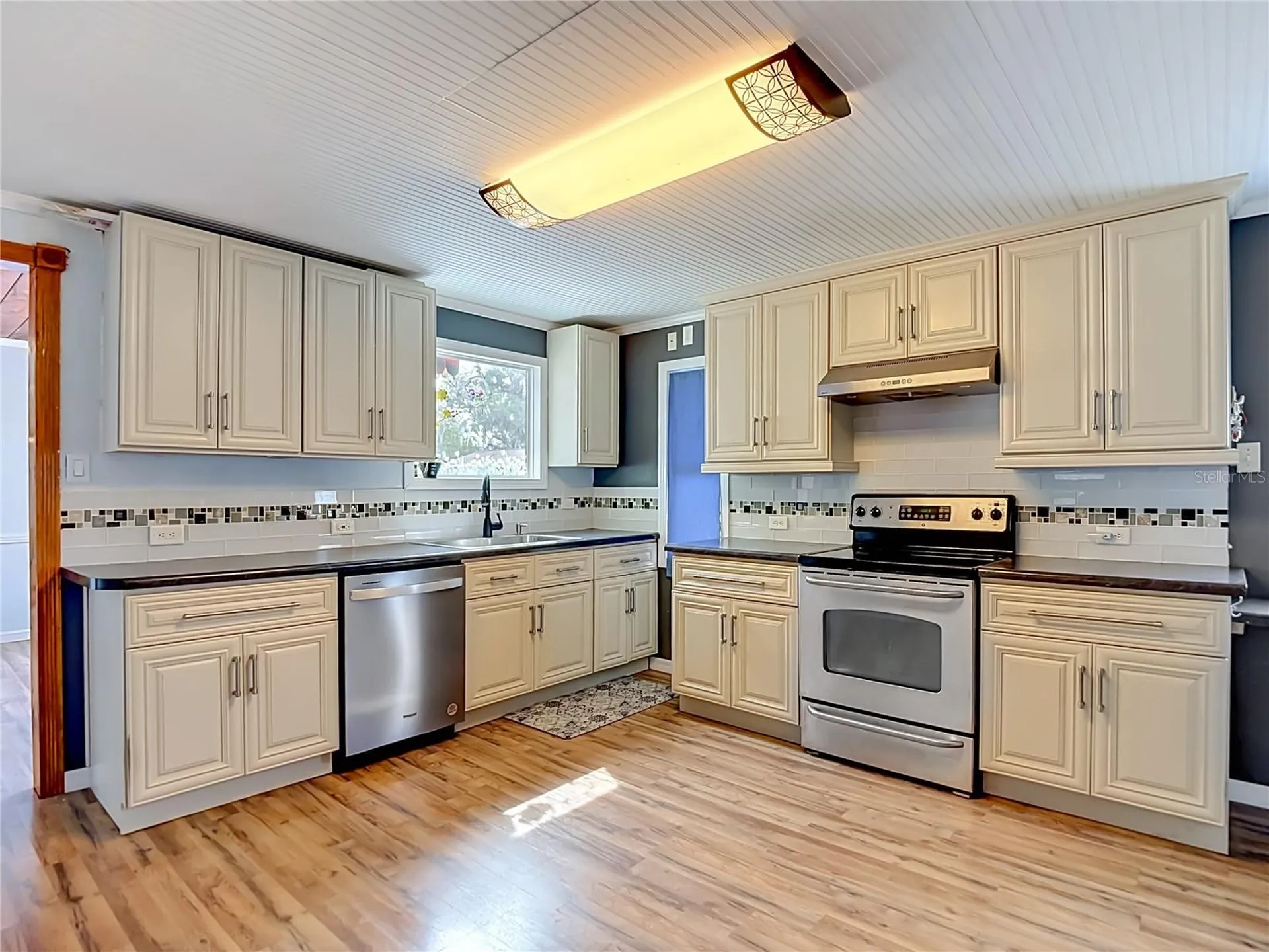 38703 9th Avenue Zephyrhills FL 33542